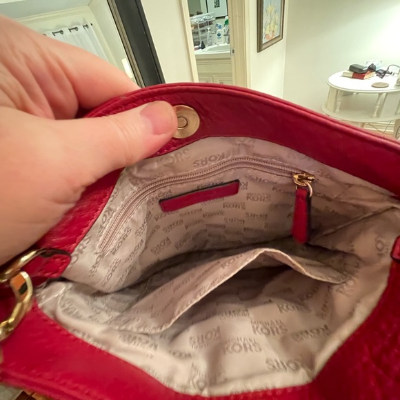 Michael Kors red leather crossbody bag - Picture 8 of 8